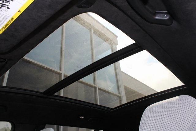 used 2026 BMW X7 car, priced at $95,035