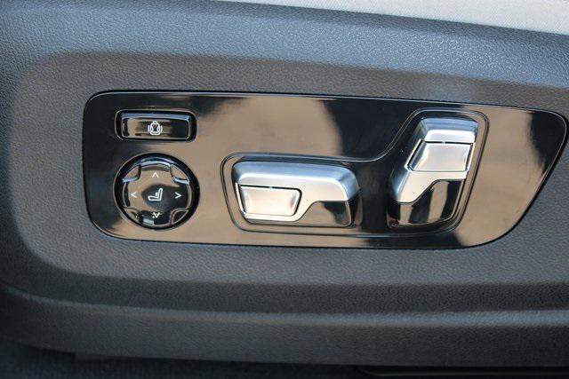 used 2026 BMW X7 car, priced at $95,035