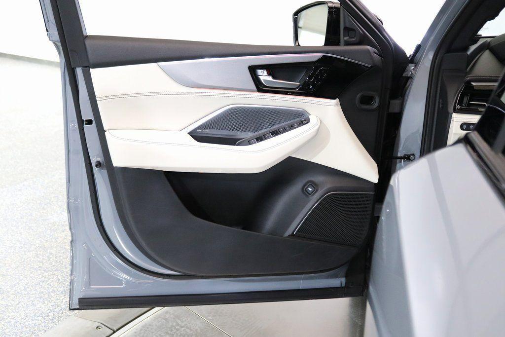 used 2026 Acura MDX car, priced at $62,450