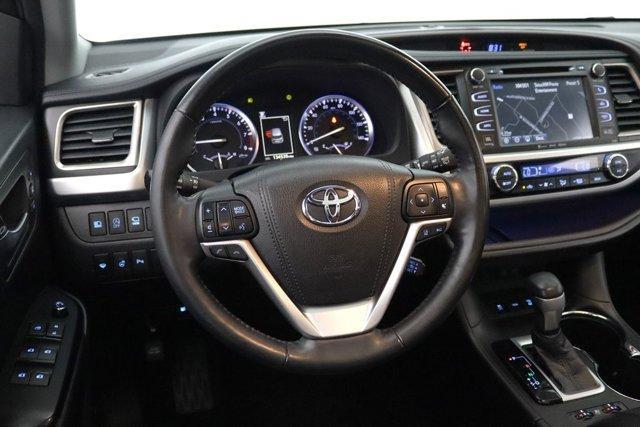 used 2018 Toyota Highlander car, priced at $23,327