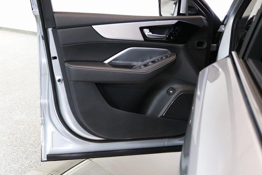 used 2026 Acura MDX car, priced at $51,450