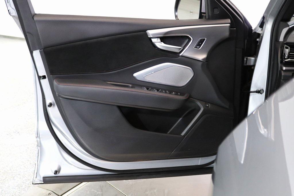 used 2025 Acura RDX car, priced at $44,950