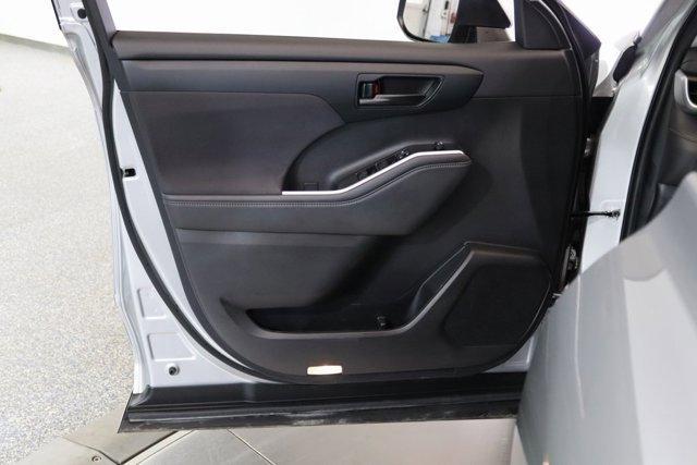 used 2023 Toyota Highlander car, priced at $27,440
