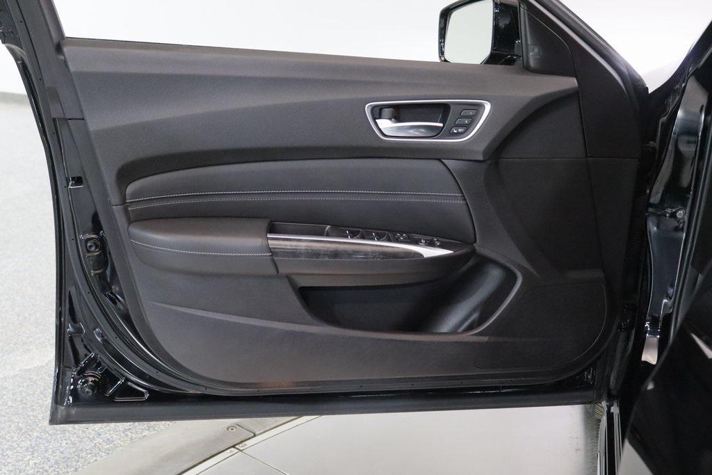 used 2018 Acura TLX car