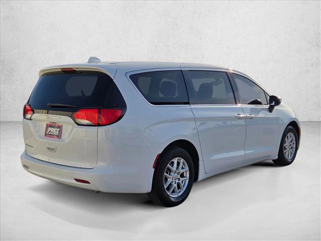 used 2017 Chrysler Pacifica car, priced at $13,922