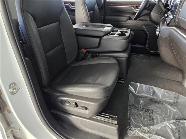 used 2025 GMC Sierra 1500 car, priced at $38,122