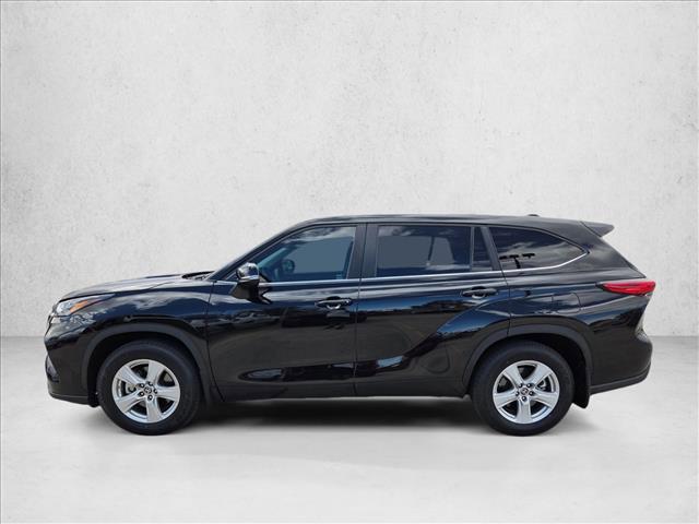 used 2023 Toyota Highlander car, priced at $32,852