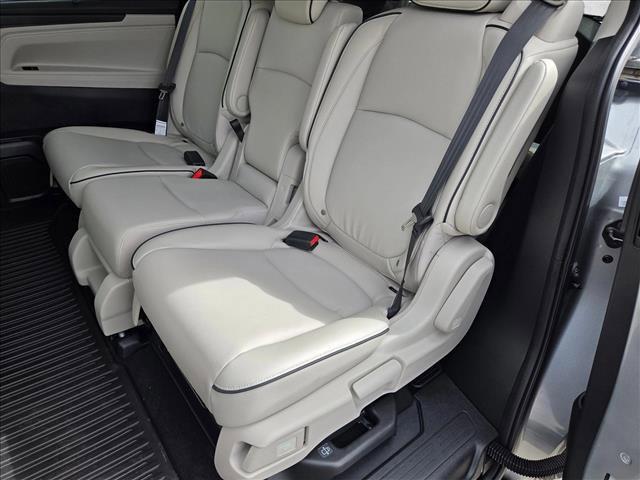 new 2026 Honda Odyssey car, priced at $45,552