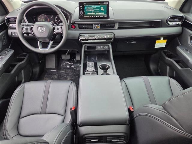 new 2025 Honda Pilot car, priced at $47,239