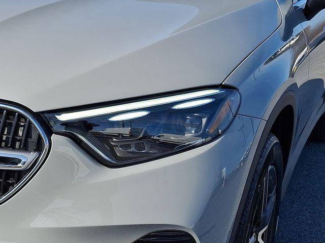 new 2026 Mercedes-Benz GLC 300 car, priced at $66,540