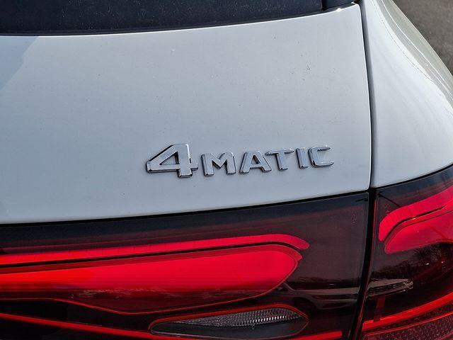 new 2026 Mercedes-Benz GLC 300 car, priced at $62,485