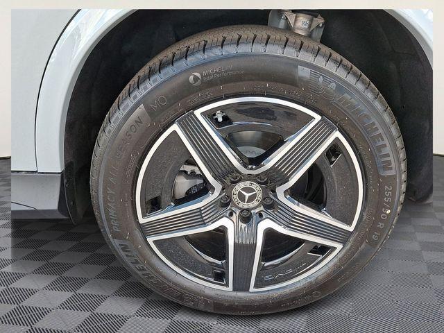 new 2026 Mercedes-Benz GLC 300 car, priced at $68,904