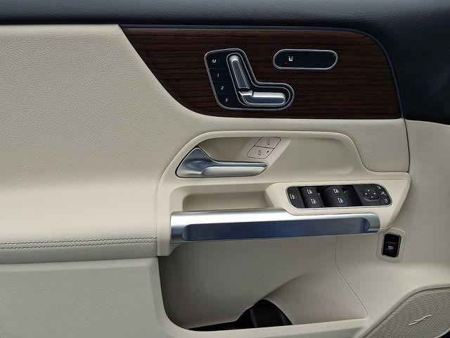 new 2026 Mercedes-Benz GLB 250 car, priced at $54,589