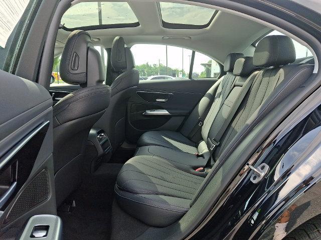 Mercedes-Benz E-Class view 10