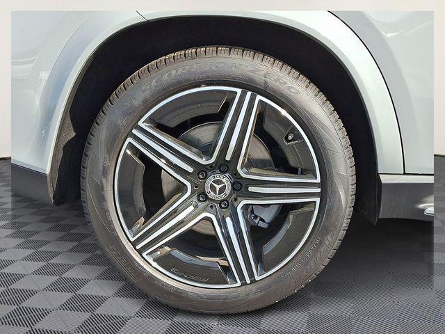 new 2026 Mercedes-Benz GLE 450 car, priced at $86,294