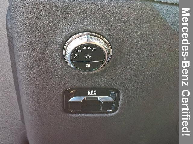 Mercedes-Benz GLC view 24