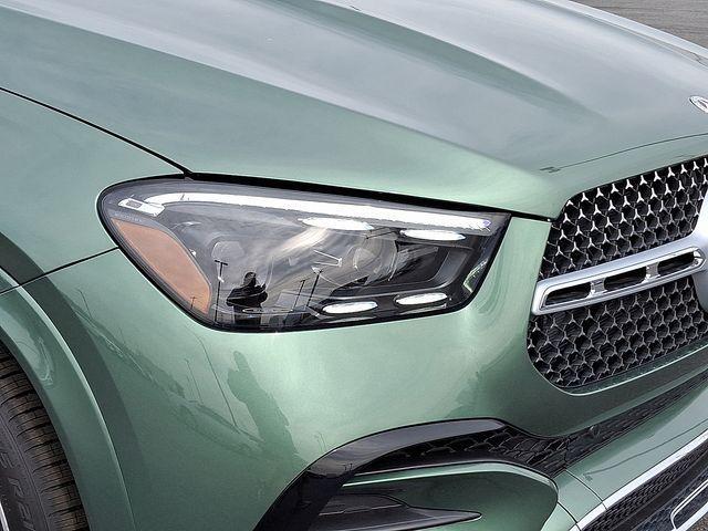 new 2025 Mercedes-Benz GLE 580 car, priced at $107,605