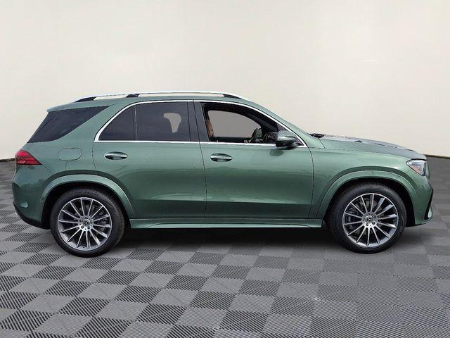 new 2025 Mercedes-Benz GLE 580 car, priced at $107,605