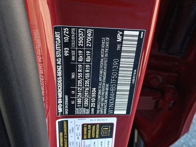 new 2026 Mercedes-Benz GLC 300 car, priced at $61,370