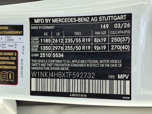 new 2026 Mercedes-Benz GLC 300 car, priced at $66,294