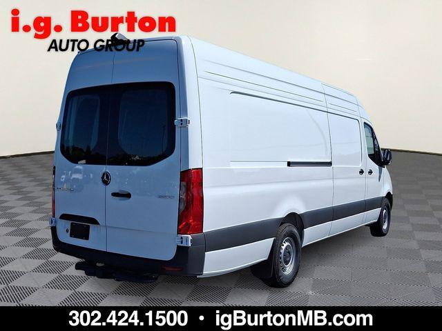 new 2025 Mercedes-Benz Sprinter 2500 car, priced at $70,421