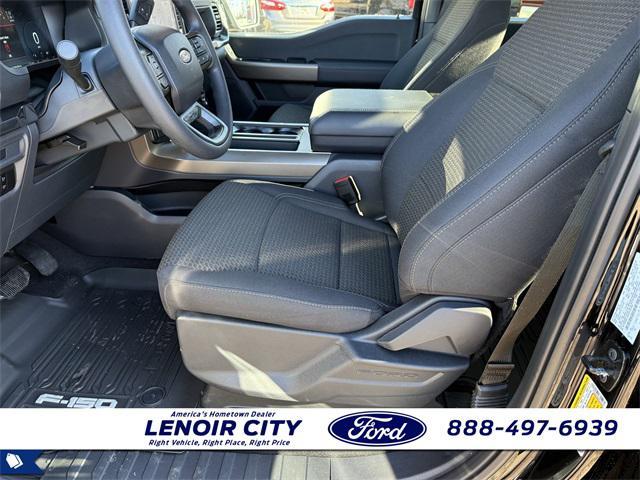 new 2025 Ford F-150 car, priced at $48,676