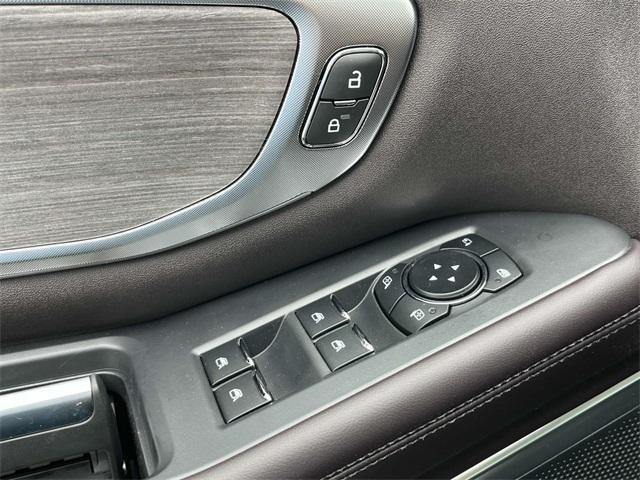 new 2025 Ford Expedition car, priced at $89,435