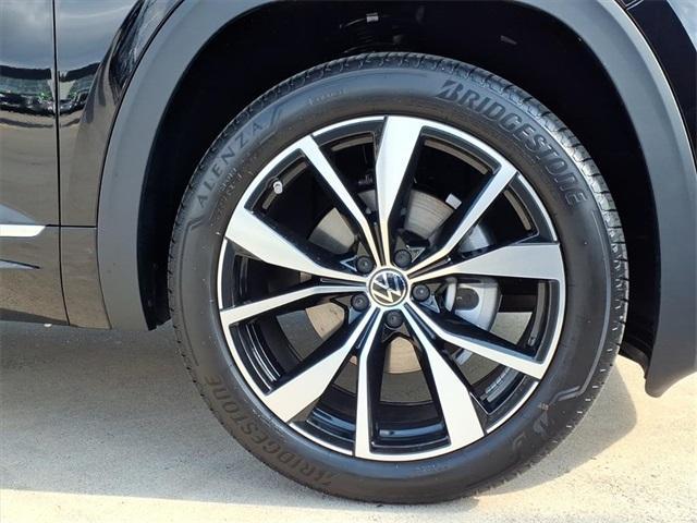 new 2026 Volkswagen Atlas car, priced at $53,033