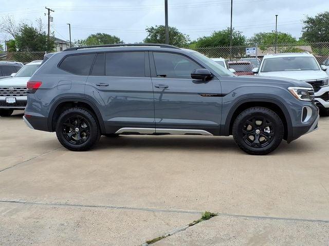 new 2026 Volkswagen Atlas car, priced at $46,205