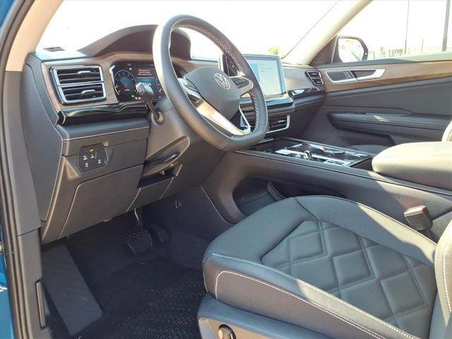 new 2026 Volkswagen Atlas car, priced at $43,321