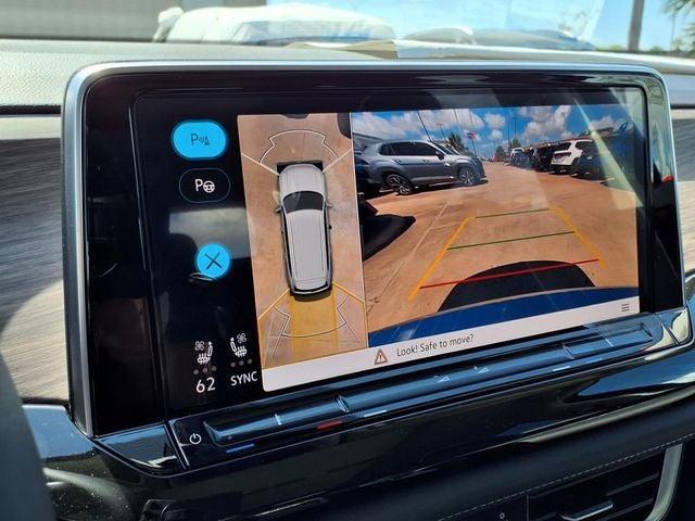new 2025 Volkswagen Atlas car, priced at $54,395