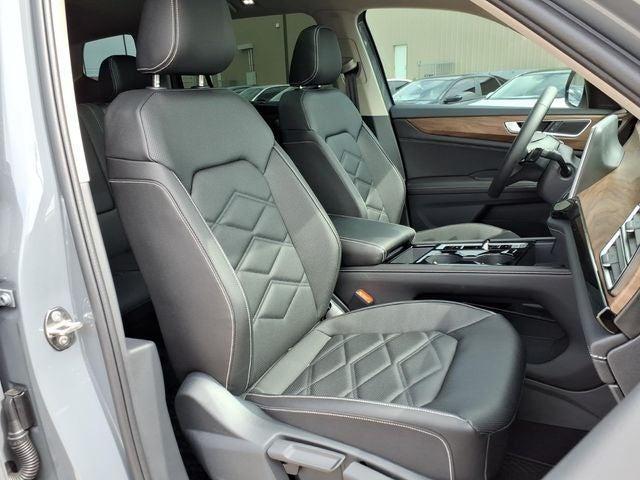new 2026 Volkswagen Atlas car, priced at $43,724