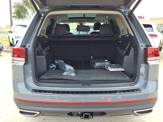 new 2026 Volkswagen Atlas car, priced at $43,724