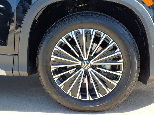 new 2026 Volkswagen Tiguan car, priced at $30,417