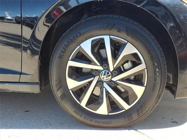 used 2024 Volkswagen Jetta car, priced at $19,489