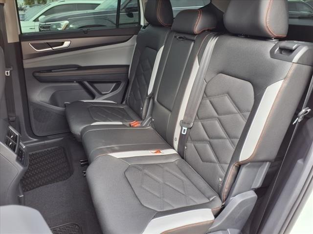 new 2025 Volkswagen Atlas car, priced at $41,888
