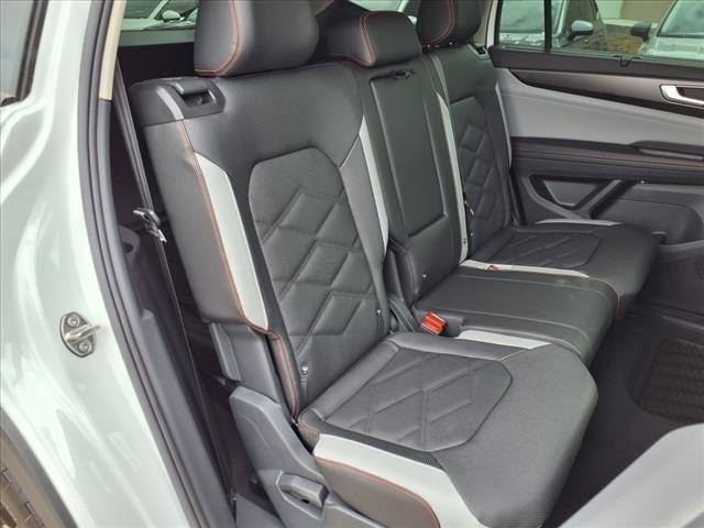 new 2025 Volkswagen Atlas car, priced at $41,888