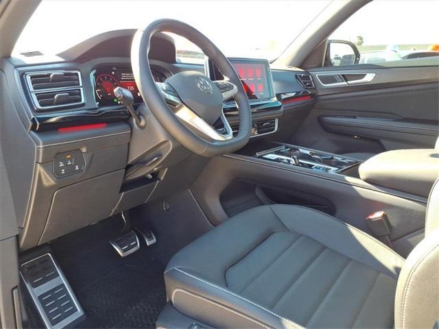new 2026 Volkswagen Atlas Cross Sport car, priced at $49,861