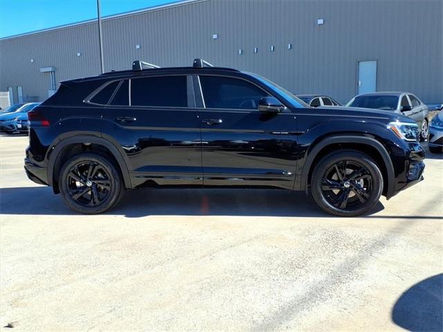 new 2026 Volkswagen Atlas Cross Sport car, priced at $49,861