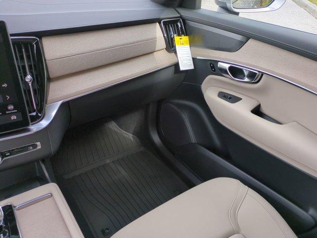 new 2026 Volvo XC90 car, priced at $71,945