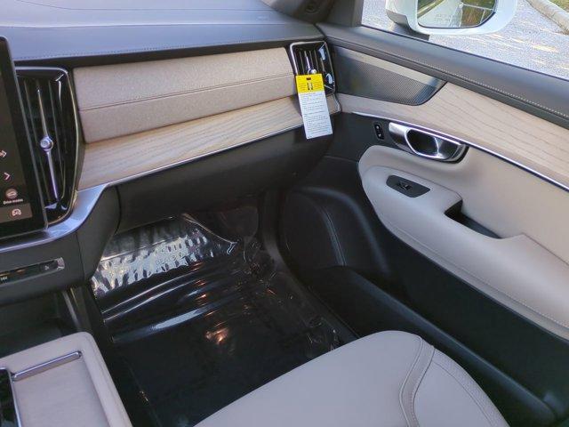 new 2026 Volvo XC90 Plug-In Hybrid car, priced at $80,945