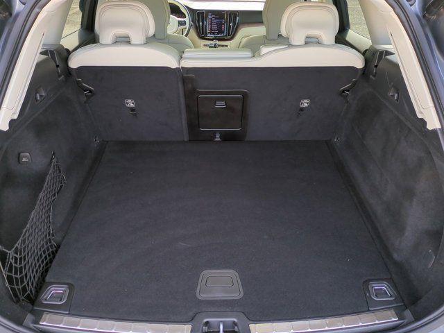 used 2021 Volvo XC60 car, priced at $26,580