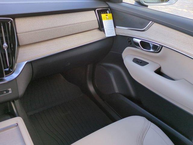 new 2026 Volvo XC90 car, priced at $68,260