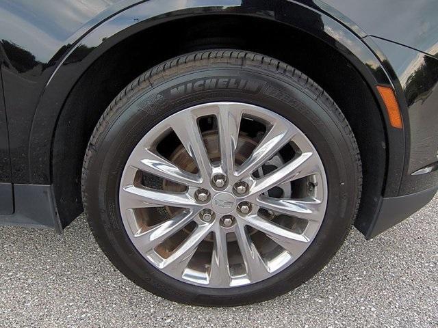 used 2017 Cadillac XT5 car, priced at $21,321