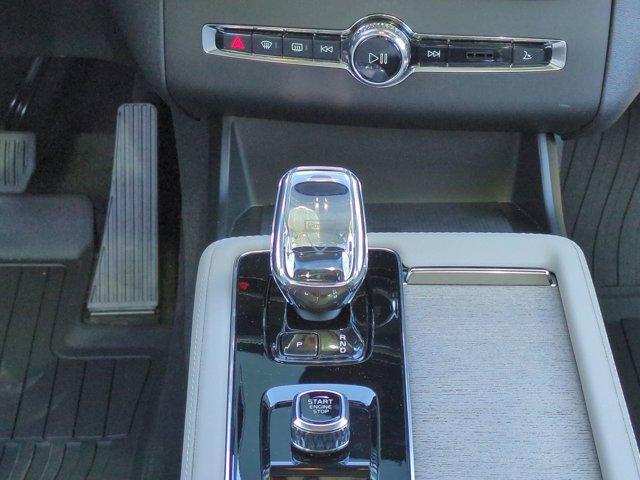 new 2026 Volvo XC90 car, priced at $68,520