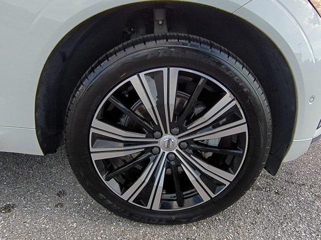 used 2023 Volvo XC60 car, priced at $31,556