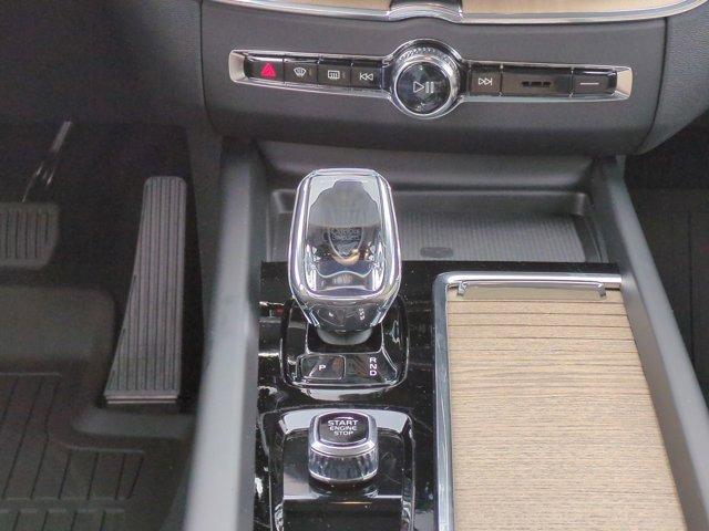 new 2026 Volvo XC60 car, priced at $58,105