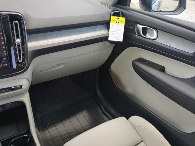 used 2026 Volvo XC40 car, priced at $42,992