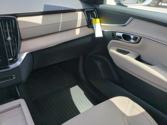 new 2026 Volvo XC90 car, priced at $63,677