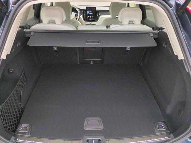 new 2026 Volvo XC60 Plug-In Hybrid car, priced at $77,059